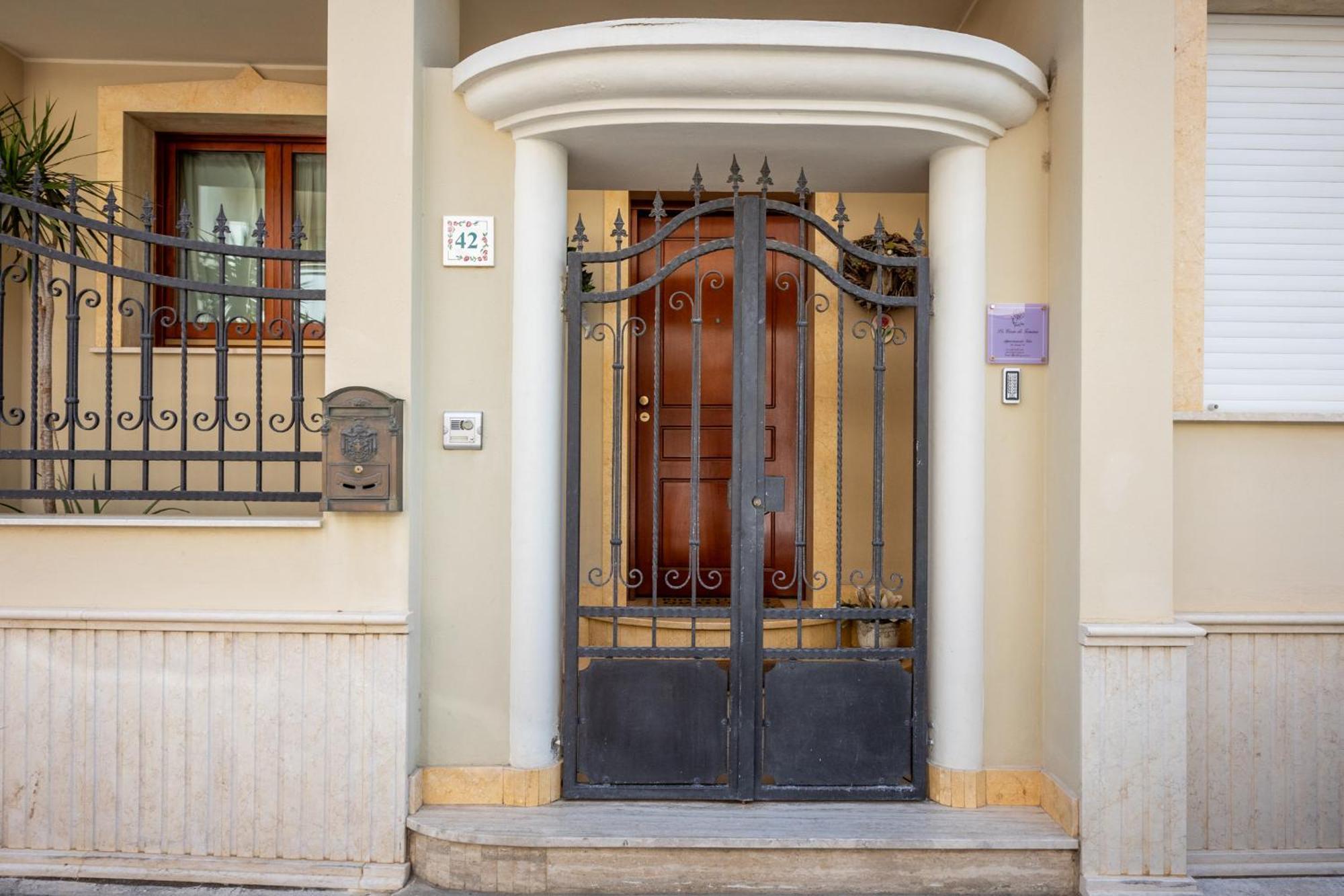 Appartamento La Casa Di Tonina Quartu SantʼElena Esterno foto